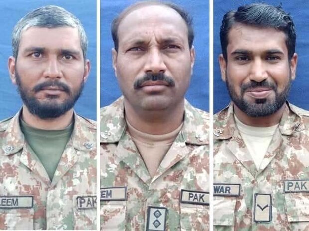 جنوبی وزیرستان میں وہابی دہشت گردوں کے حملے میں 3 فوجی اہلکار ہلاک جنوبی وزیرستان میں وہابی دہشت گردوں کے حملے میں 3 فوجی اہلکار ہلاک