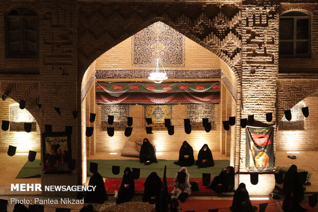 Night of Sham-e-Ghariban in Chaleshtar Mosque
