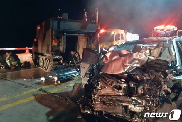 US armored vehicle crash in S Korea kills four (+VIDEO)