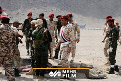 شجاعت بی نظیر رزمنده یمنی اسیر در برابر مزدوران ارتش سعودی