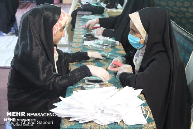 حسینیه شهدای مدافع حرم سمنان، از غذای نذری تا صادرات