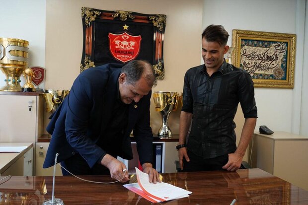 سومین خرید پرسپولیس از جنوب آمد / پیراهن سرخ بر تن «آل کثیر»