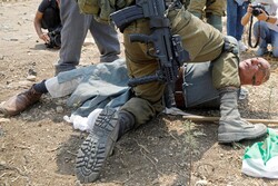 اسرائیلی فوج کا 65 سالہ بزرگ فلسطینی شہری پر وحشیانہ اور بہیمانہ تشدد