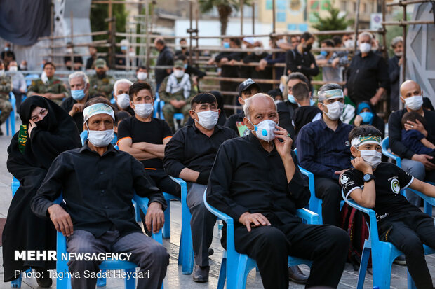 Muharram mourning ceremony at Tehran’s Imam Hossein sq.
