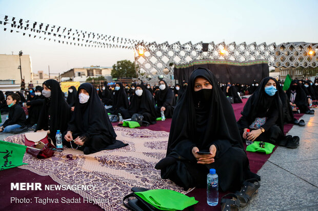 Muharram mourning ceremony at Tehran’s Imam Hossein sq.
