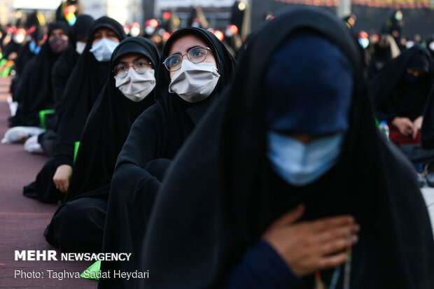 Muharram mourning ceremony at Tehran’s Imam Hossein sq.
