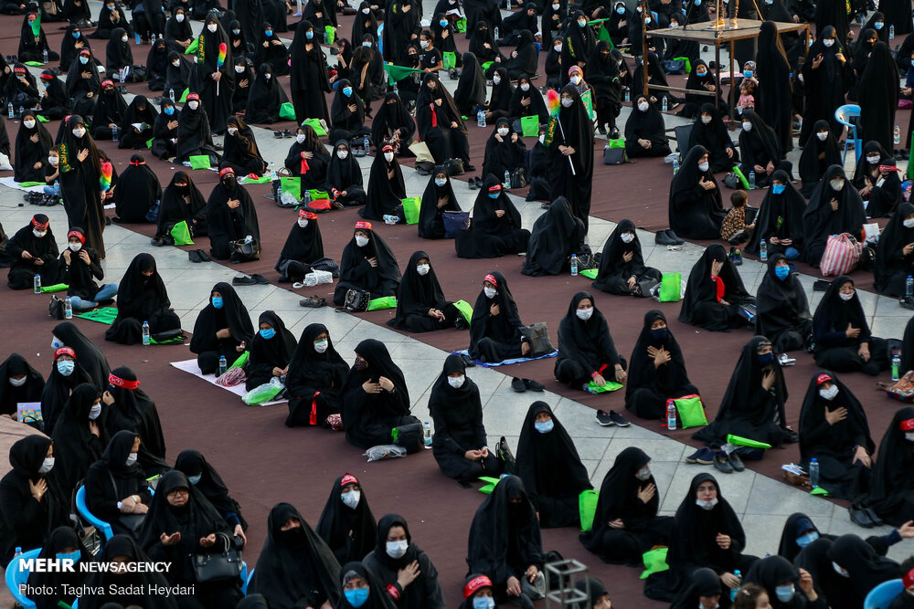 امام حسین اسکوائر پر عاشورائی خواتین کا اجتماع