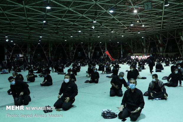 عزاداری دهه دوم محرم در مصلی دانشگاه تهران