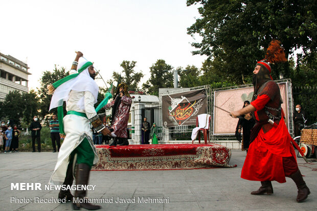 تعزیه خوانی در میدان راه آهن تهران