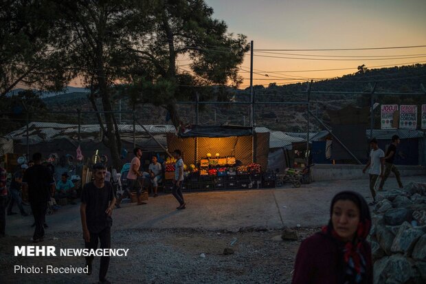 Yunanistan'daki Moria mülteci kampında koronavirüs alarmı!