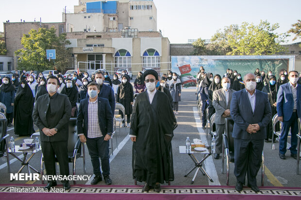 New School Year kicks off in Tabriz amid COVID-19