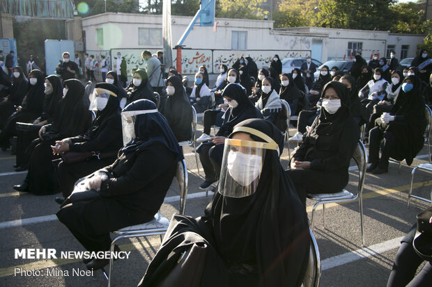 New School Year kicks off in Tabriz amid COVID-19