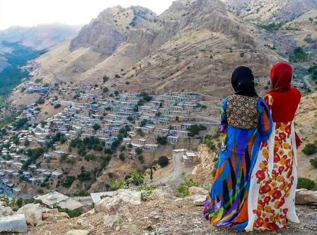 ڕێورەسمێ کۆنی چوارشەمە سوورێ لە ئێران/ مانەوەی گڕ وتینی نەریتێکی مێژوویی