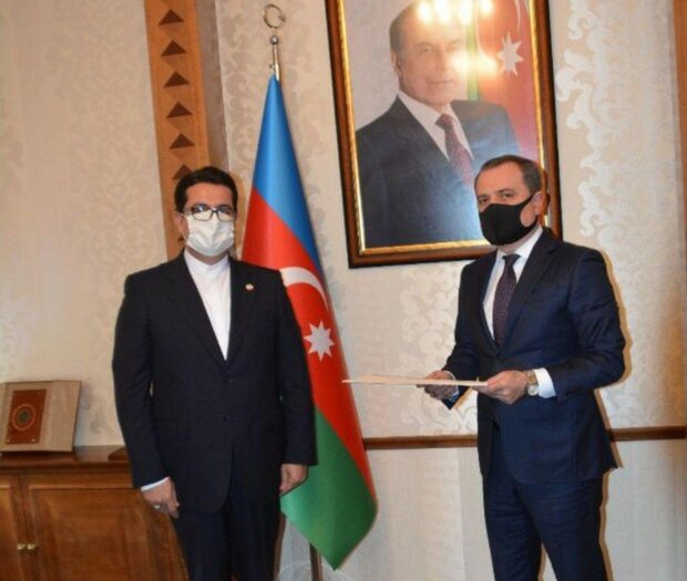 «موسوی» رونوشت استوارنامه خود را تقدیم وزیر خارجه آذربایجان کرد