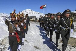 نیروهای چین و هند از یک منطقه مرزی مورد مناقشه عقب نشینی کردند