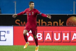 Ronaldo'nun golleri Juventus'u galibiyete taşıdı