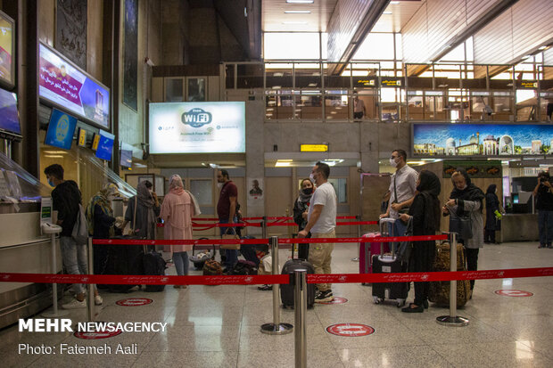 Mehrabad Havalimanı'nda koronavirüs önlemleri
