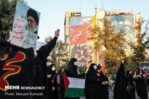 راهپیمایی مردمی در محکومیت اهانت نشریه شارلی ابدو به پیامبر اسلام