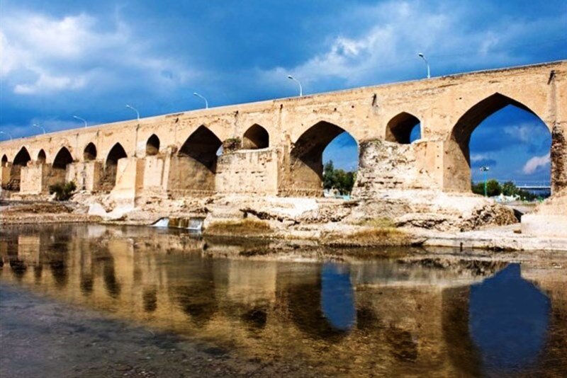 تفاهم‌نامه مرمت و بازسازی پل باستانی دزفول منعقد شد