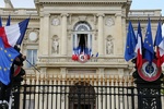 فرانسه از اتباع خود خواست ایران را ترک کنند