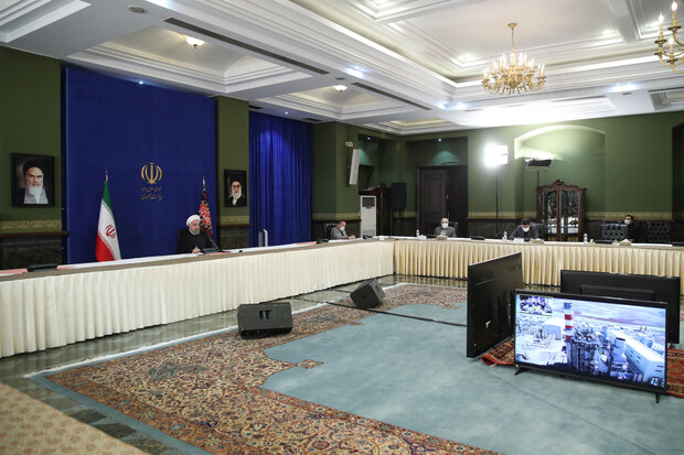 روحانی ۵۸ طرح عمرانی در مناطق آزاد و ویژه اقتصادی را افتتاح کرد