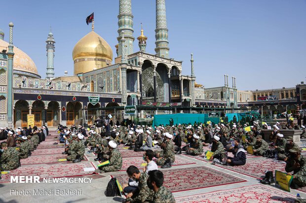 People in Qom protest against Charlie Hebdo's insulting move
