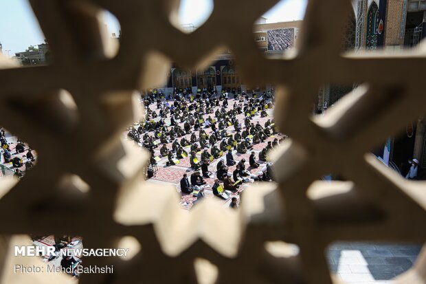 People in Qom protest against Charlie Hebdo's insulting move
