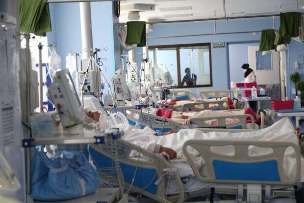 کرونا در استان بوشهر می‌تازد/ بستری بیماران در راهروهای بیمارستان