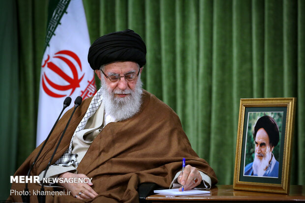 Leader condoles demise of Ayatollah Saanei  