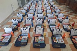 ۵۰۰۰ بسته نوشت افزار بین دانش آموزان نیازمند گلستانی توزیع می شود