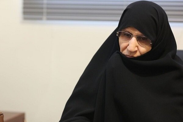 Late Imam Khomeini's daughter warns against normalization tie