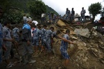 رانش زمین در نپال ۱۲ کشته و ۶۵ مفقود داشت