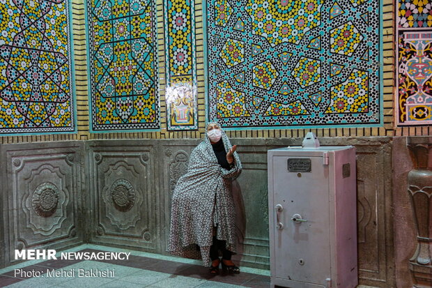 People in Qom hold mourning ceremony of fourth Shia Imam
