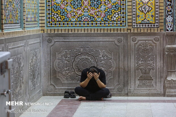 People in Qom hold mourning ceremony of fourth Shia Imam
