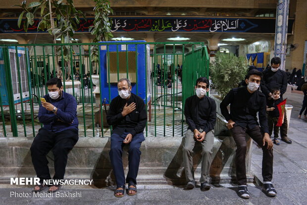 People in Qom hold mourning ceremony of fourth Shia Imam
