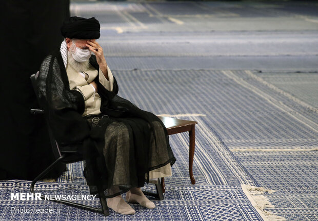 Ayatollah Khamenei at mourning procession of Imam Sajjad