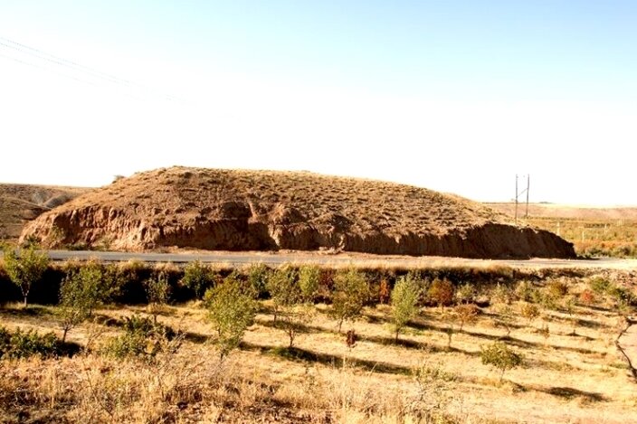 گمانه‌زنی تپه باستانی «کوزه چی» شهرستان زنجان آغاز شد
