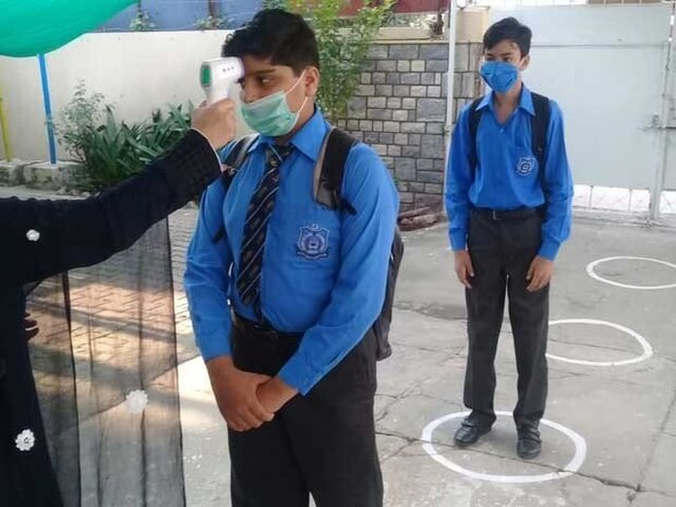پاکستان میں تعلیمی اداروں کا آج سے مرحلہ وار کھولنے کا اعلان 