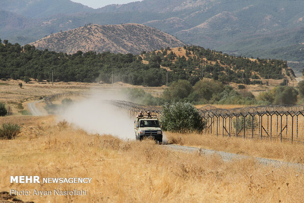 Iranian border guards in Kordestan province
