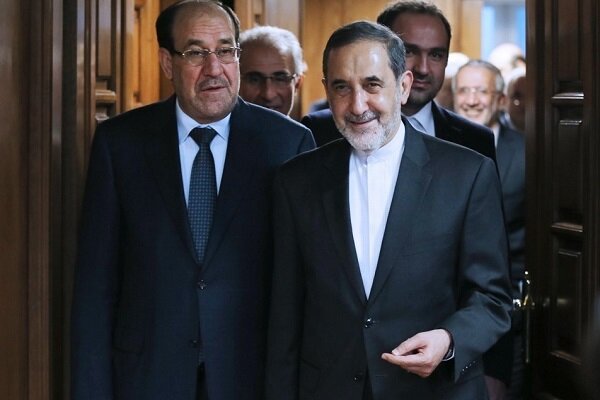 غرب آسیا متاثر از روابط برادرانه و نزدیک ایران و عراق است غرب آسیا متاثر از روابط برادرانه و نزدیک ایران و عراق است