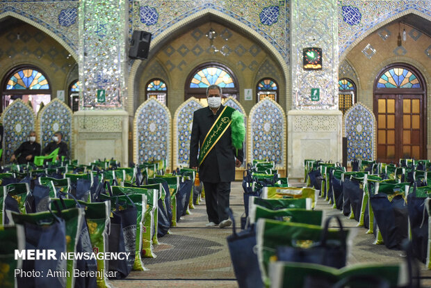 Livelihood assistance packages distributed in Shiraz