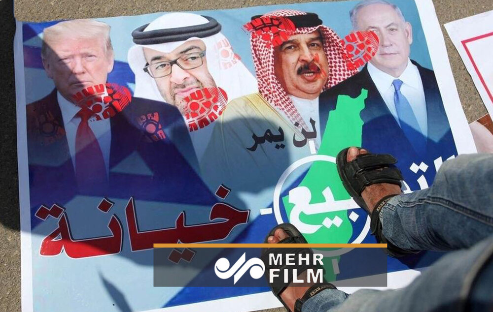 فلسطینیوں کا اسرائیل کے ساتھ امارات اور بحرین کے سازشی معاہدوں کے خلاف مظاہرہ