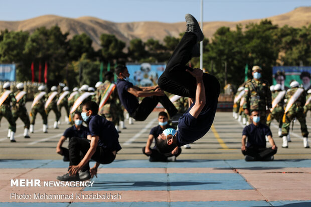 Army uni. students’ graduation ceremony in Tehran
