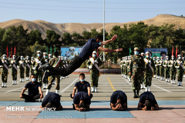 Army uni. students’ graduation ceremony in Tehran
