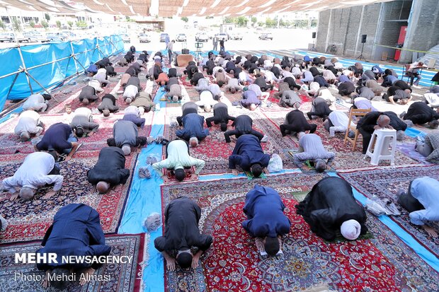 Friday Prayer in Zanjan with health protocols in place
