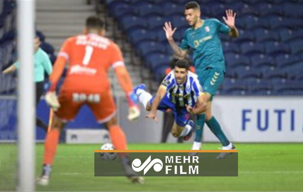 لحظه پنالتی گرفتن مهدی طارمی در تیم پورتو
