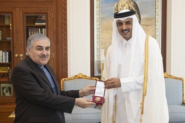 Iranian envoy bids farewell to Qatar officials 