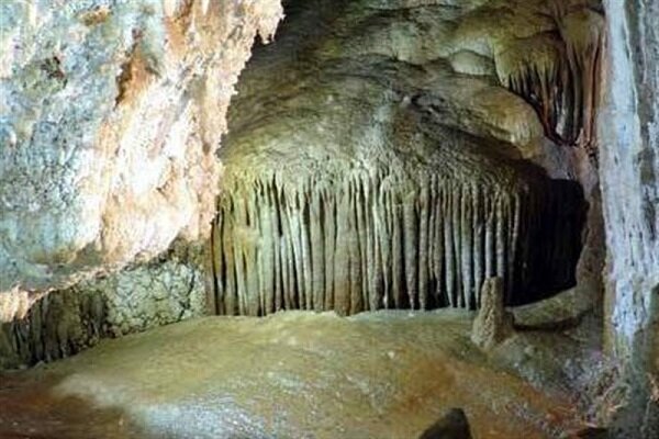 ۳ نفر در غار بابا احمد چالدران مفقود شدند