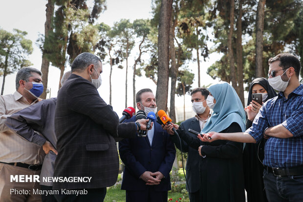 حاشیه Sidelines of Cabinet meeting on Wed.هیات دولت