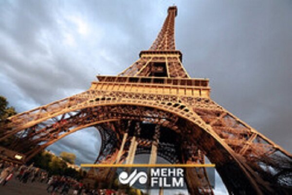 VIDEO: A threatening message shut down Eiffel Tower in France